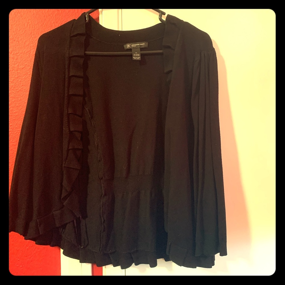 1x I-N-C cardigan. 3/4 sleeves with ruffles.